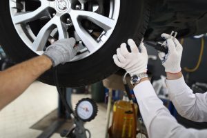 Mantenimiento de los neumáticos y del sistema de suspensión